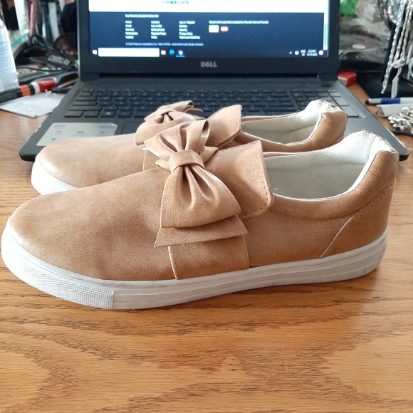 Ladies sneaker - Picture 2 of 8